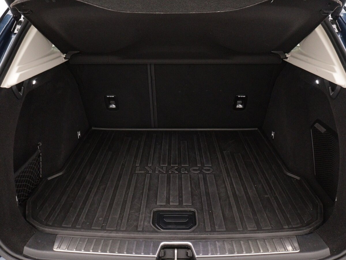 44260170 lynk co 01 1 5 phev 69