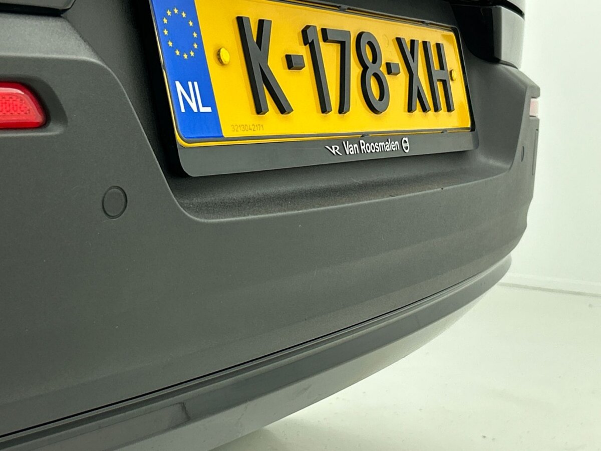 44458767 volvo xc40 1 5 t4 recharge r design expression trekhaak 86