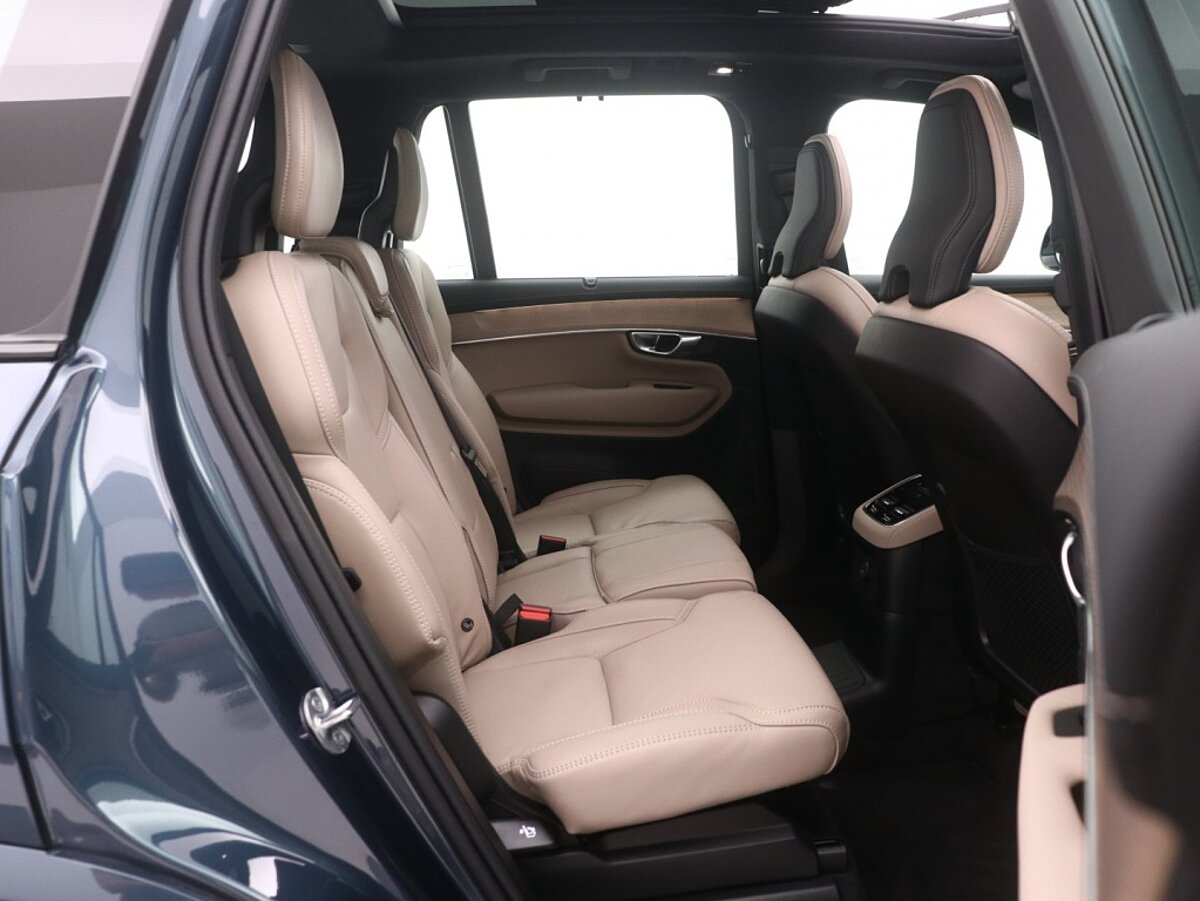 47021368 volvo xc90 t8 plug in awd ultra dark luchtvering trekhaak massagestoe 815418