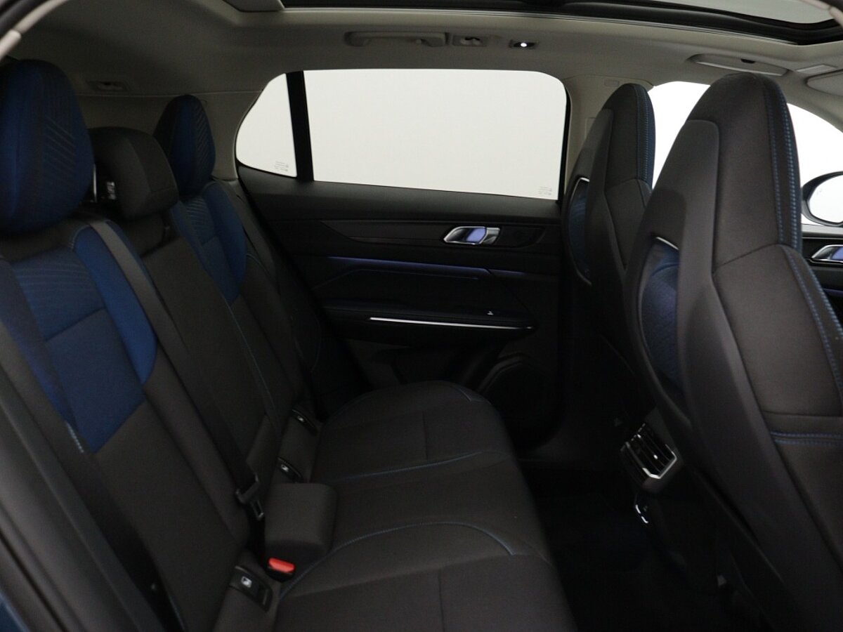 44963555 lynk co 01 1 5 phev business edition rondomzicht camera s elektrische s 84