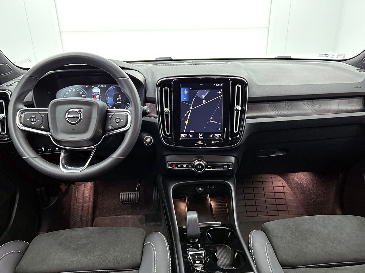 46060550 volvo xc40 1 5 t4 plus dark 68