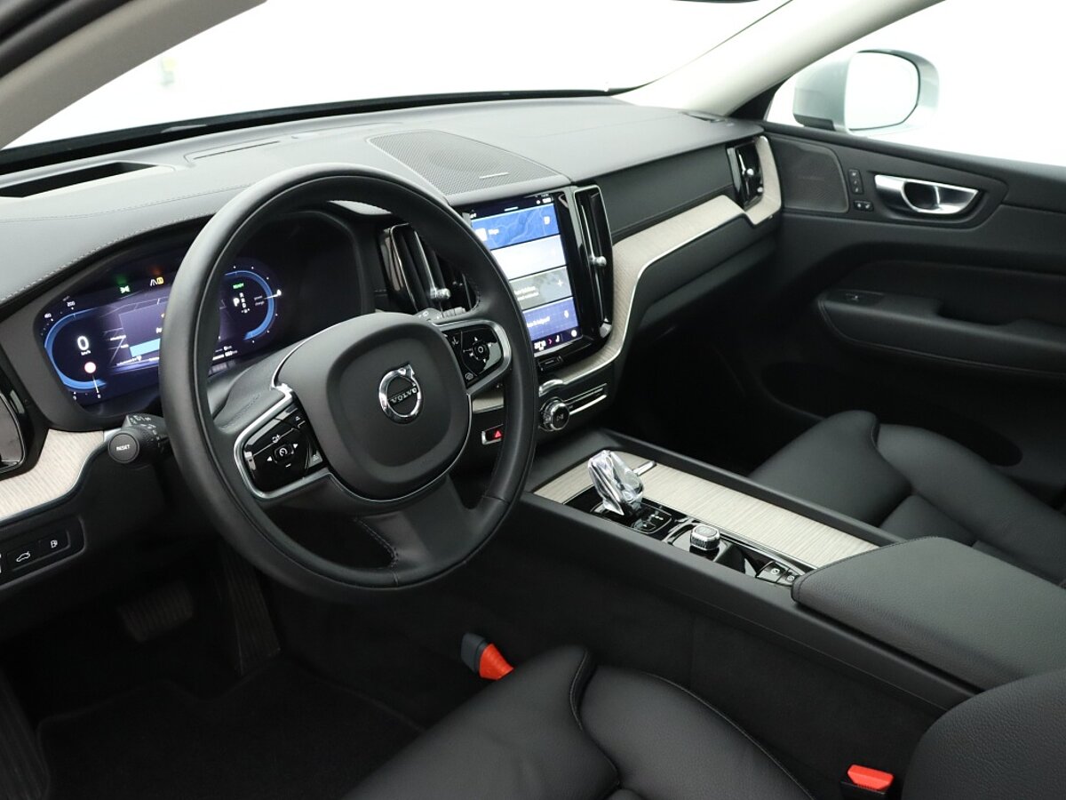 35651959 volvo xc60 2 0 t6 awd inscript 5 06