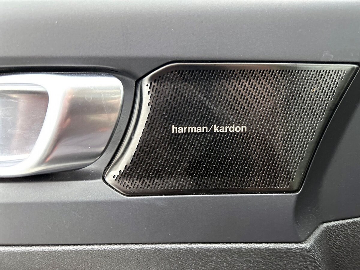 47001389 volvo xc40 1 5 t5 inscription panorama dak blis trekhaak all season 79
