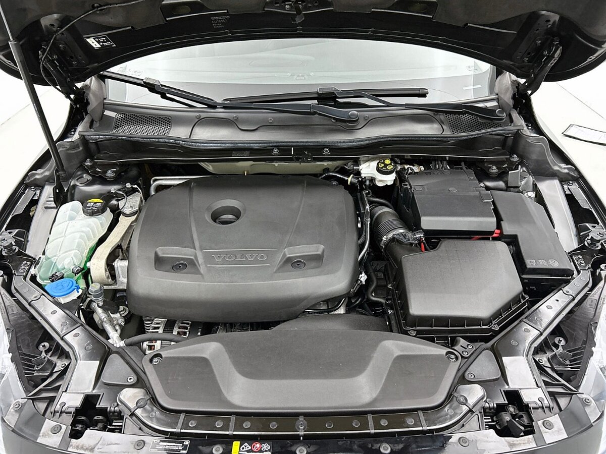 48880865 volvo v40 cross country 1 5 t3 polar luxury panorama dak trekhaak leder 05