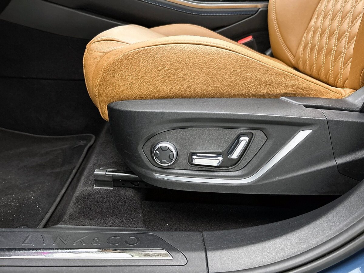 49377669 lynk co 01 1 5 lederen bekleding zwarte velgen 12 maanden garantie 07