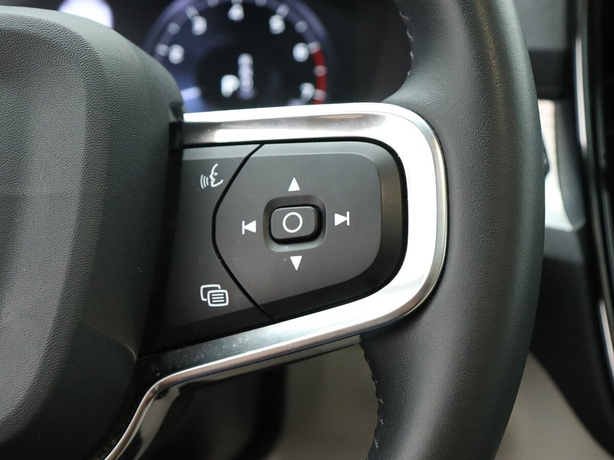 34949421 volvo xc40 1 5 t3 momentum pro panoramadak lederen interieur 17