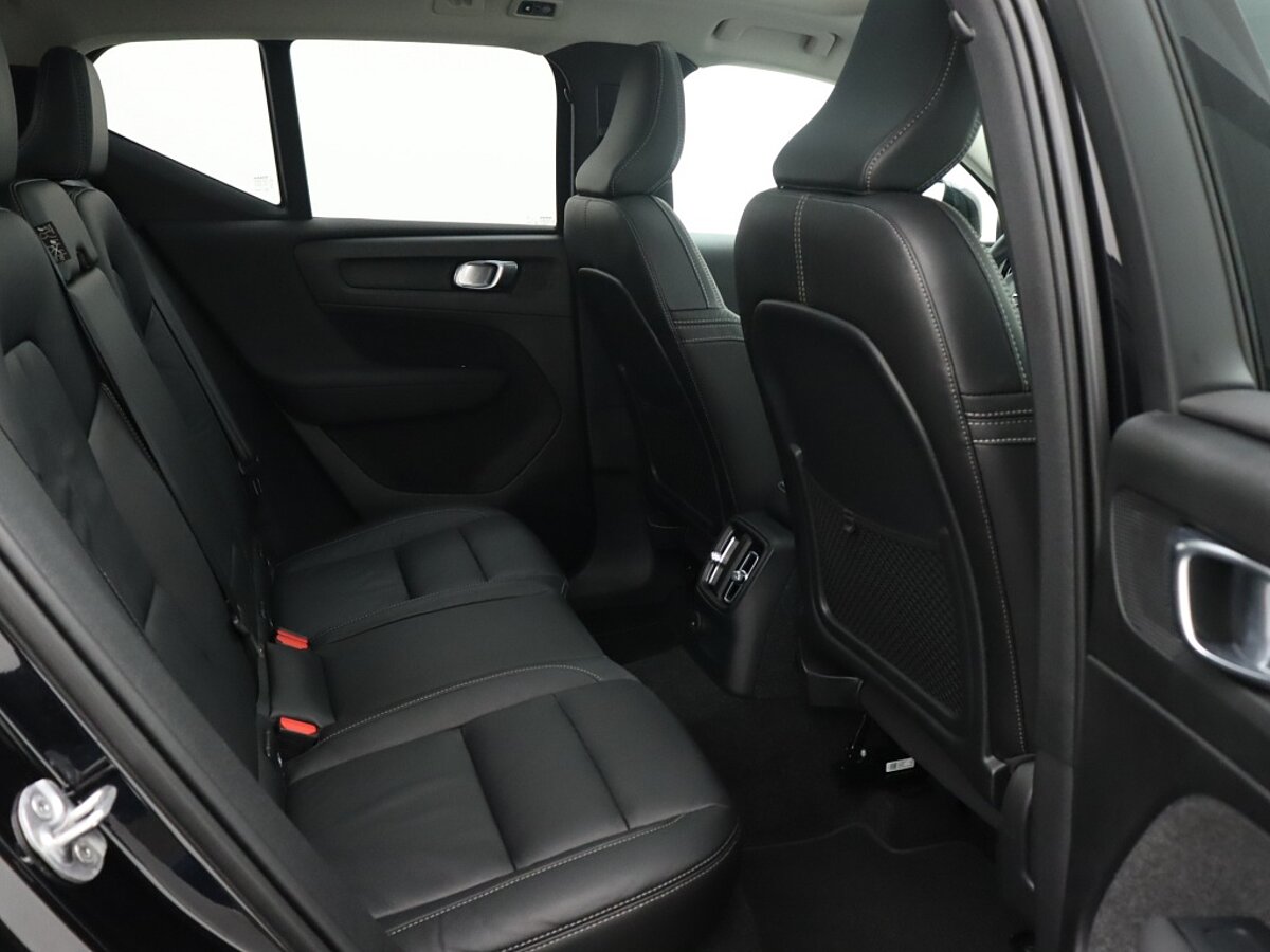 35007209 volvo xc40 1 5 t4 recharge ultimate dark 01a088