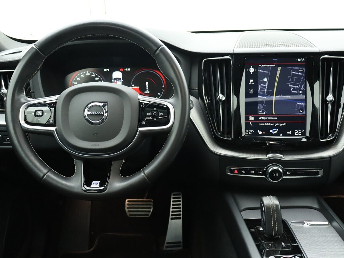 35352215 volvo xc60 2 0 t8 te awd r design 6