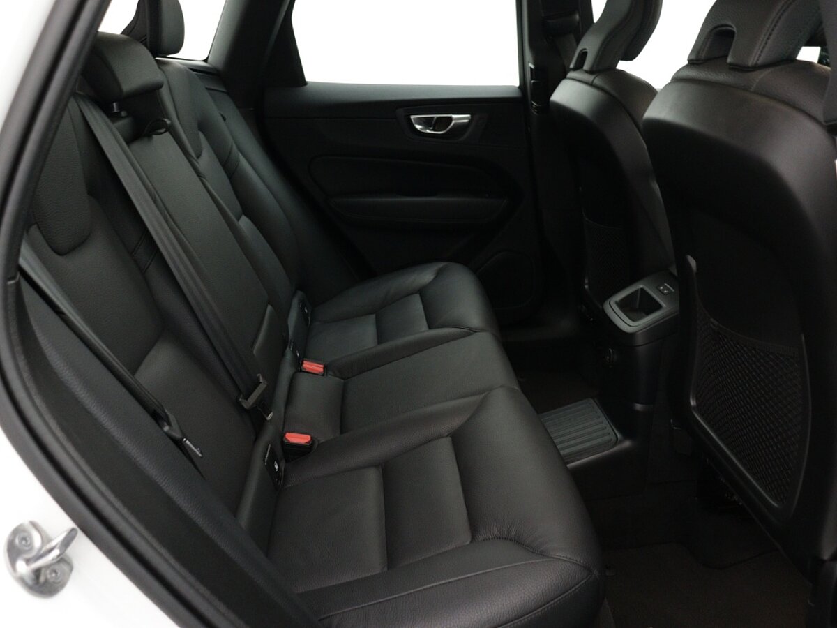 44353155 volvo xc60 2 0 t6 awd ultra dark ca4296