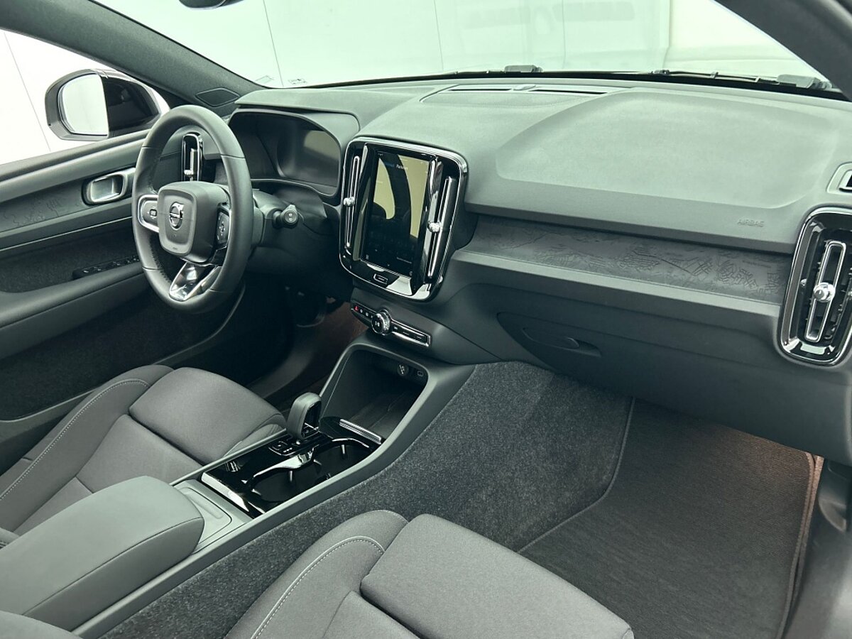 46247872 volvo xc40 extended range core 82 kwh 7 06
