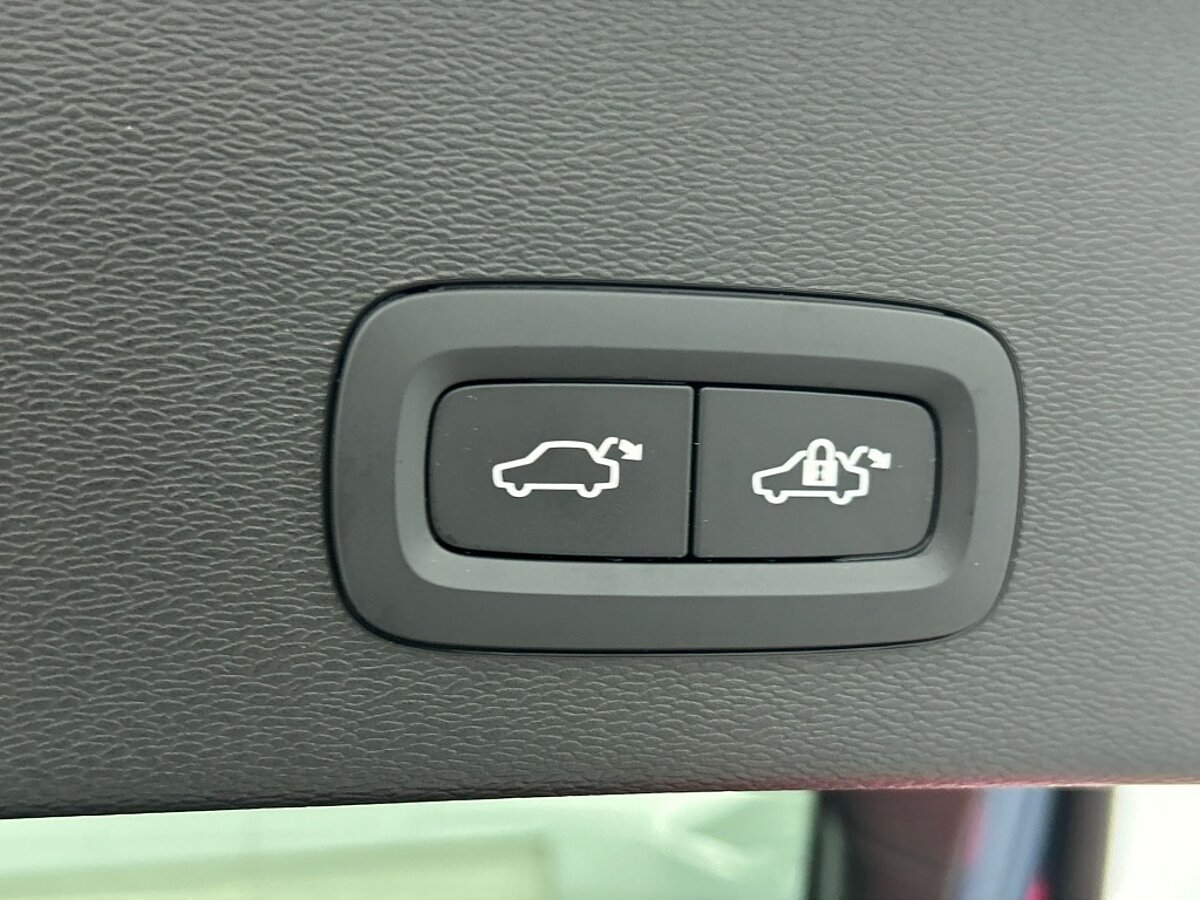 46688063 volvo c40 extended range plus 82 kwh trekhaak extra getint glas 59