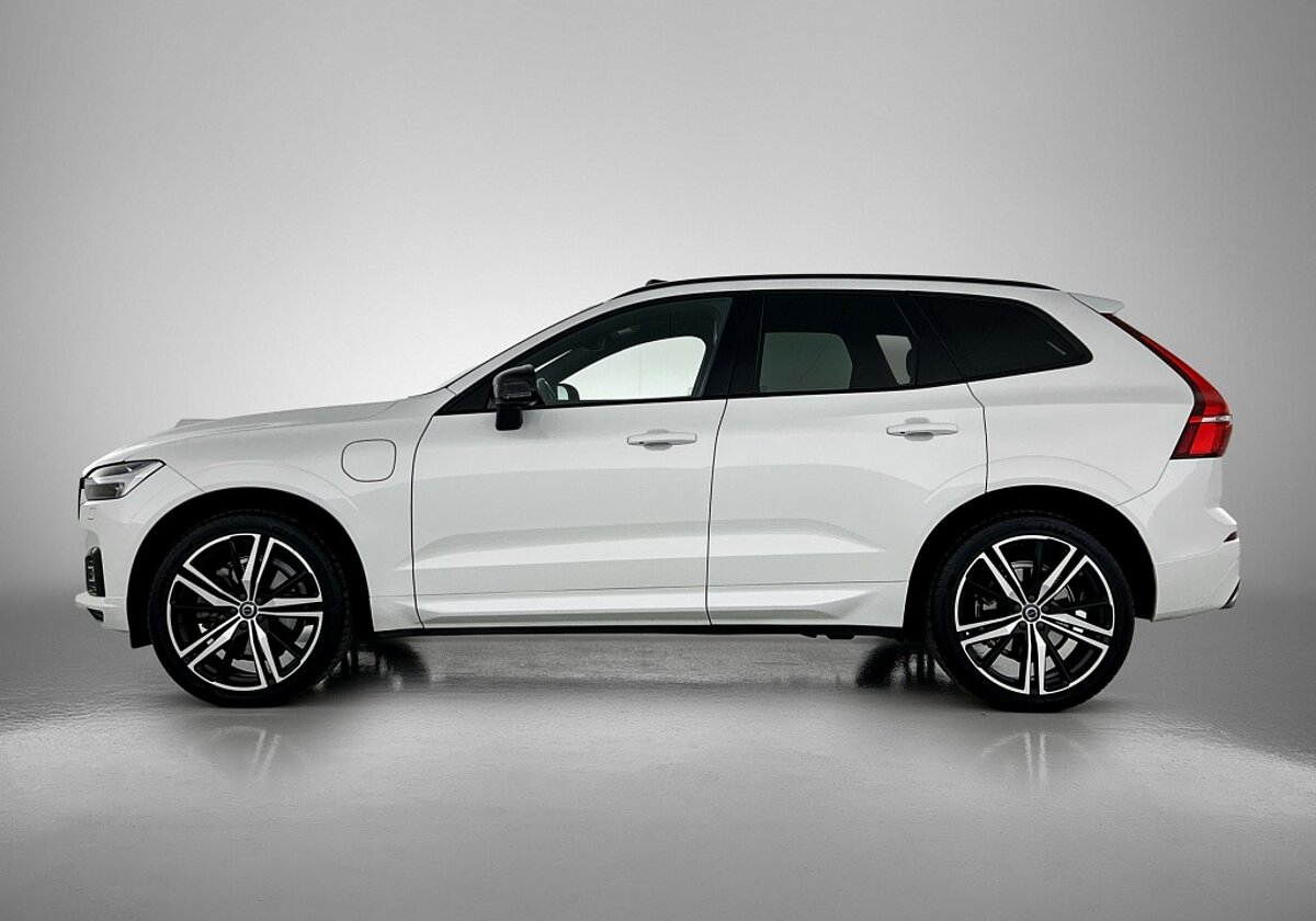 47252319 volvo xc60 2 0 t8 recharge r design 2 01