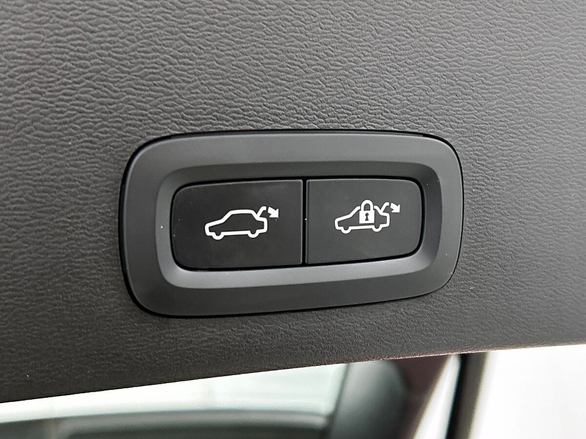 47965582 volvo xc40 2 0 b4 plus dark trekhaak harman kardon 40a756