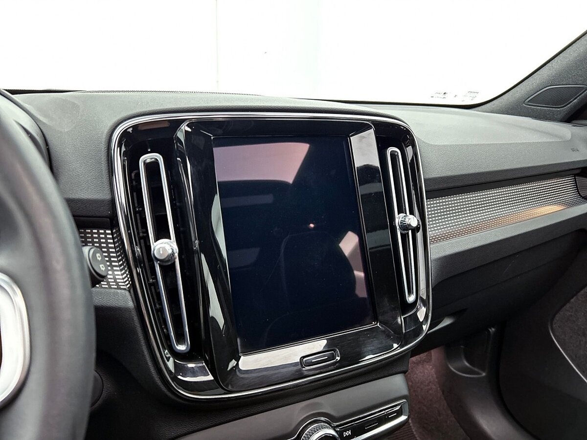 49377121 volvo xc40 twin pro 91 soh pano 360 h k memory seats warmtepo 7 02