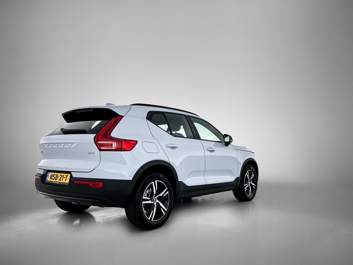 47544285 volvo xc40 2 0 b4 dark trekhaak blis memory seats h k 4 02
