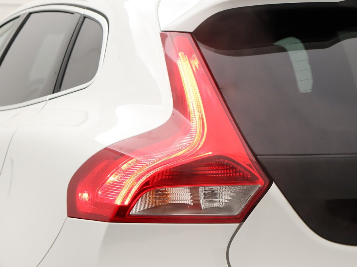 35952887 volvo v40 1 5 t3 polar sport 6fb0f3
