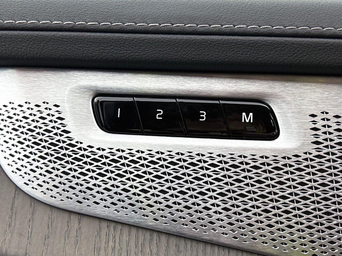 46513456 volvo xc90 2 0 t8 awd ultra dark voorraad bowers wilkins luchtvering 7 04