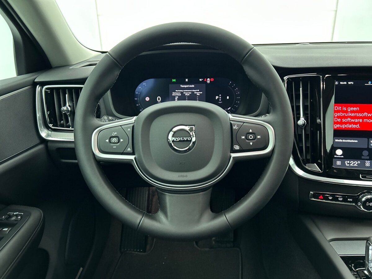 49639847 volvo v60 2 0 b4 core lederen bekleding 19 inch 360 graden camera 60