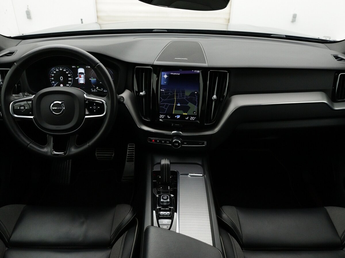 43863335 volvo xc60 2 0 recharge t8 r design 6