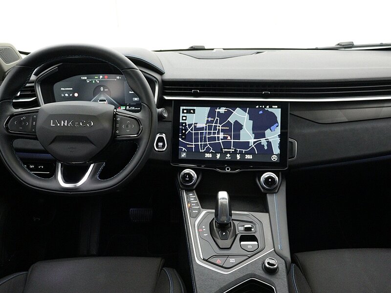 45240195 lynk co 01 1 5 phev panoramadak 360 camera adaptieve cruise control 6 01