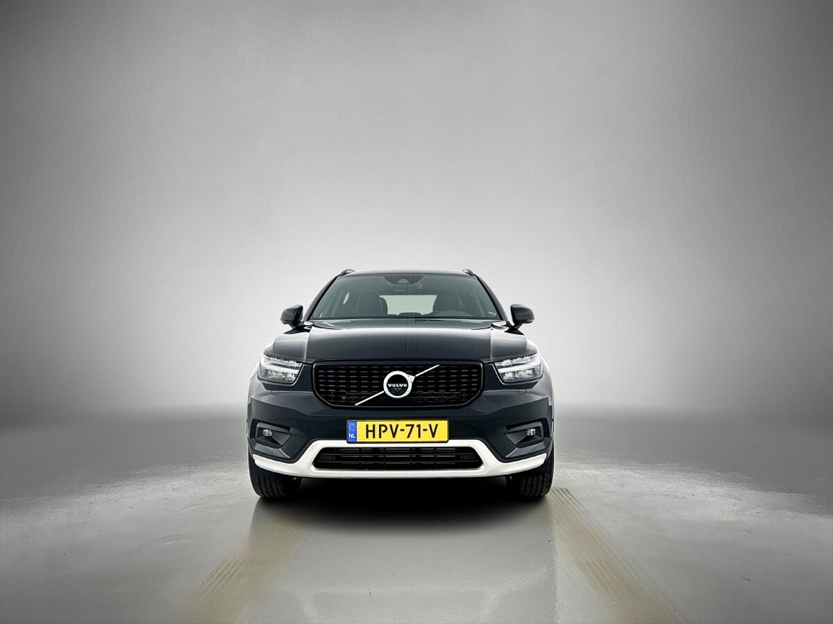 45429924 volvo xc40 1 5 t5 recharge r design 6 02
