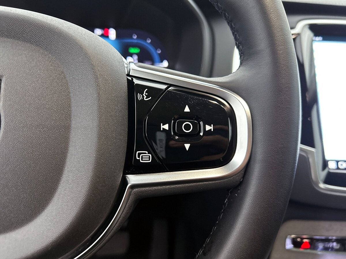 45880368 volvo xc90 2 0 t8 awd ultimate dark leder panorama dak blis 38