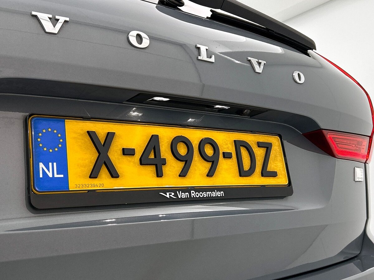 46205191 volvo xc60 2 0 t8 awd ultimate dark 56
