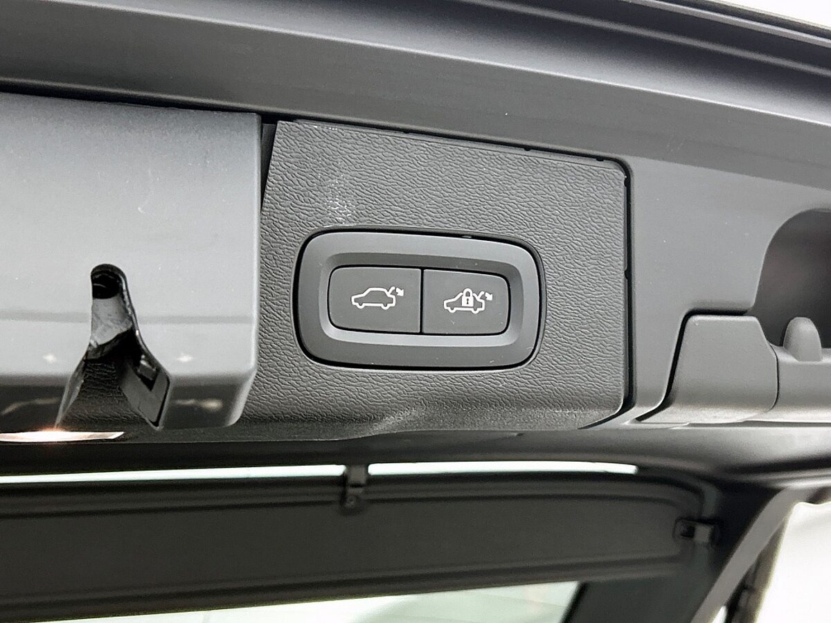 48340442 volvo xc60 2 0 t6 plug in hybrid awd ultimate dark luchtvering trekhaak 41