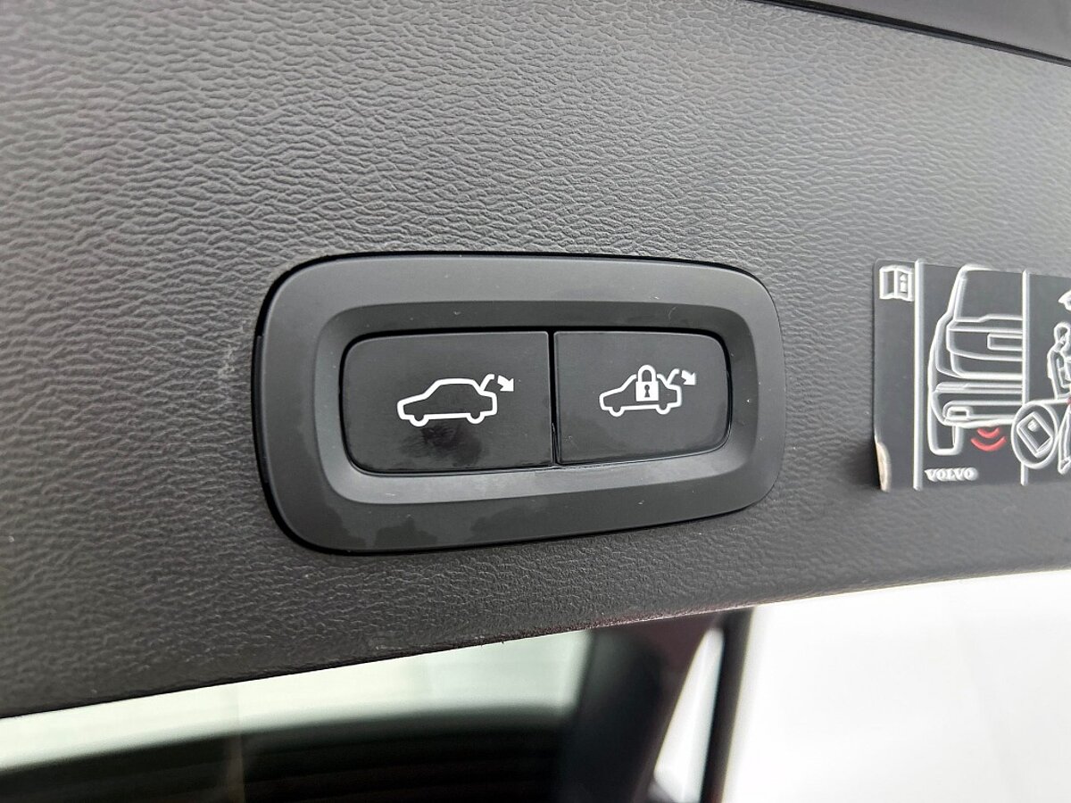 49377245 volvo xc40 1 5 t4 inscription 20 inch leder camera 30