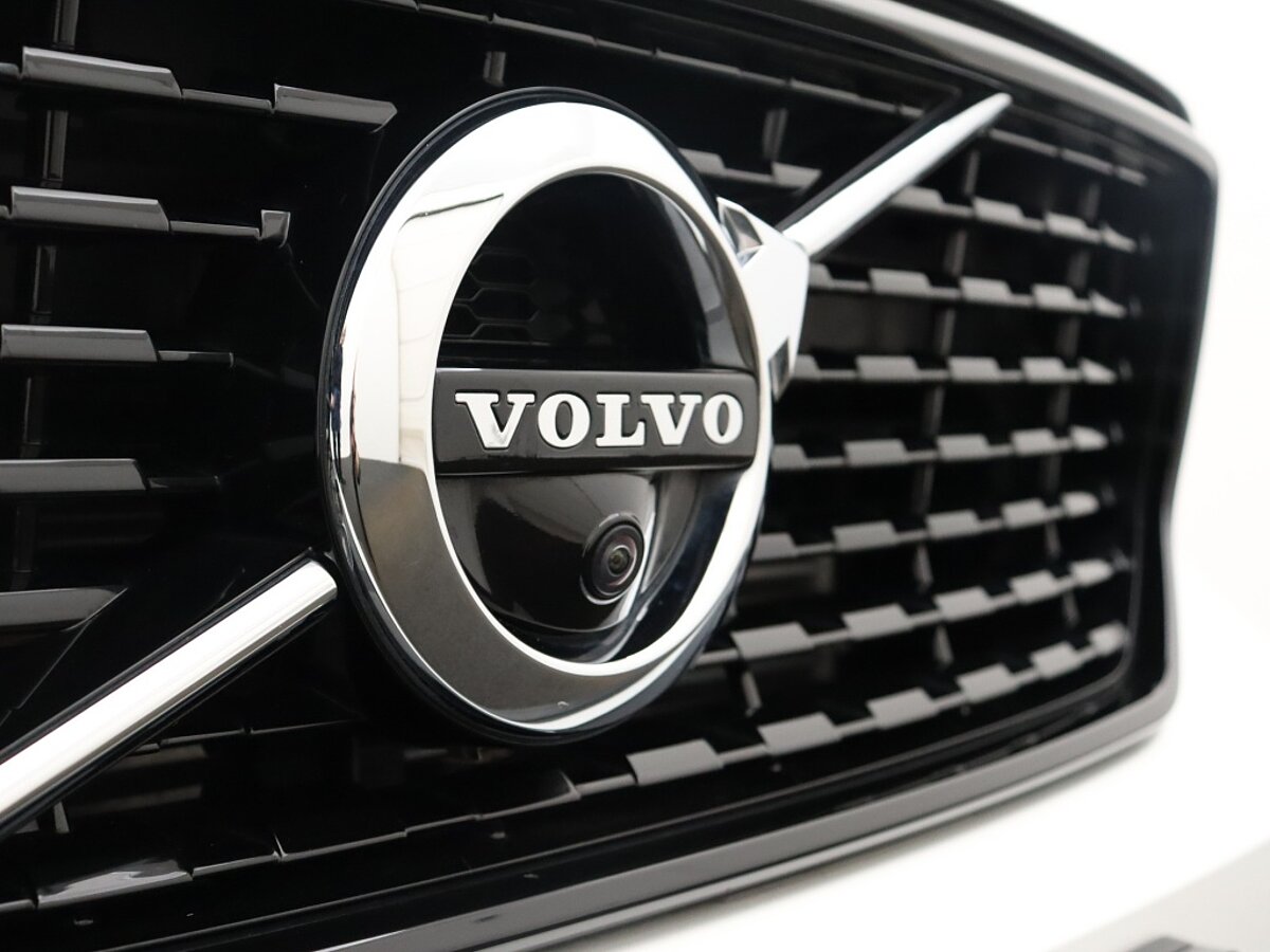 36009099 volvo xc40 1 5 t5 rech rdesign cfdd40