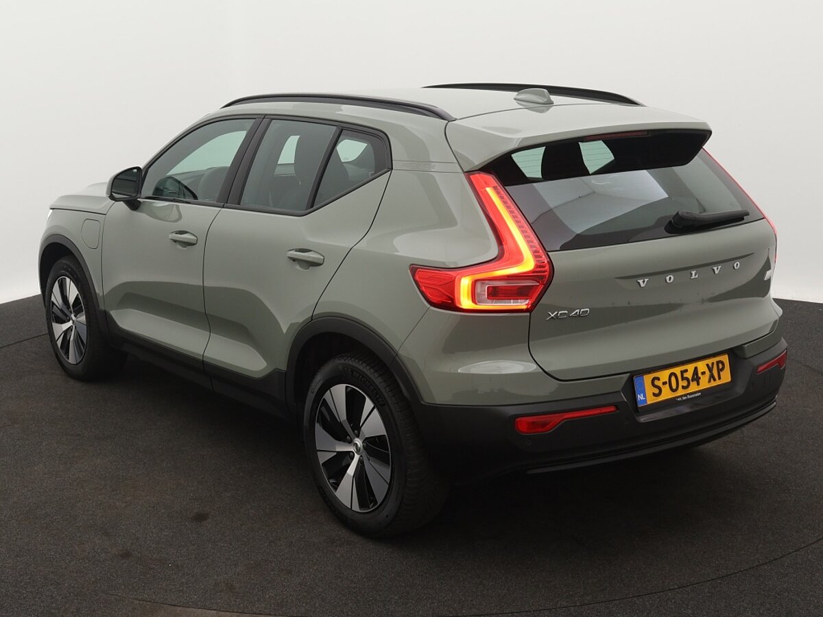43882038 volvo xc40 1 5 t4 plus dark 3 02