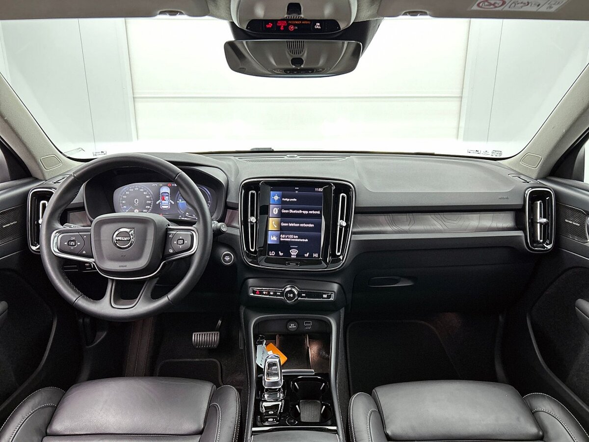 46739666 volvo xc40 1 5 t4 recharge ultimate dark 20inch velgen panoramadak 40