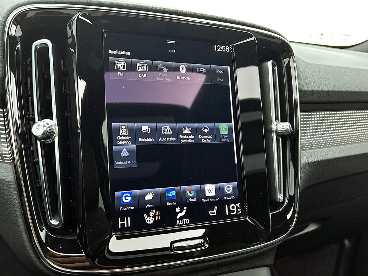 46877628 volvo xc40 1 5 t5 rech r design panorama dak harman kardon 10