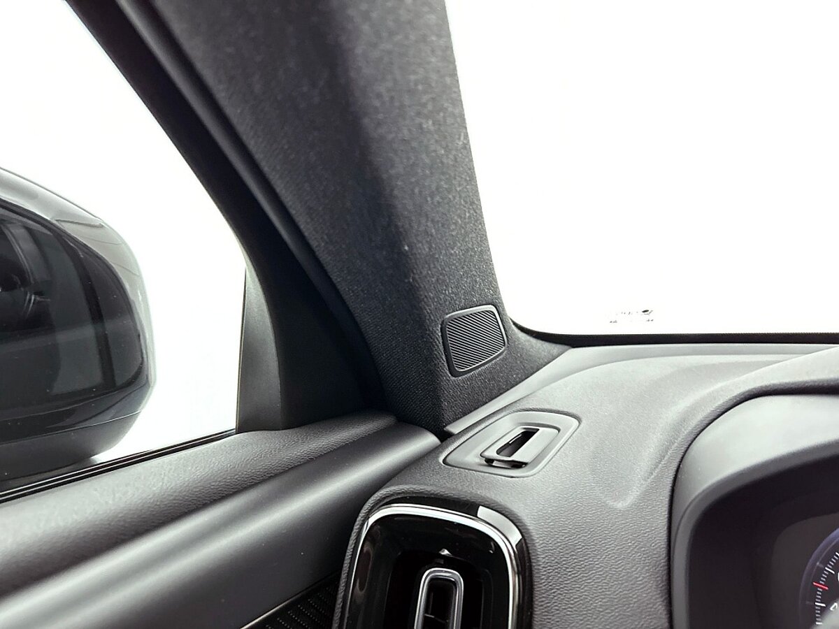 47156536 volvo xc40 1 5 t5 r design pilot assist trekhaak keyless blis clima 5b5730