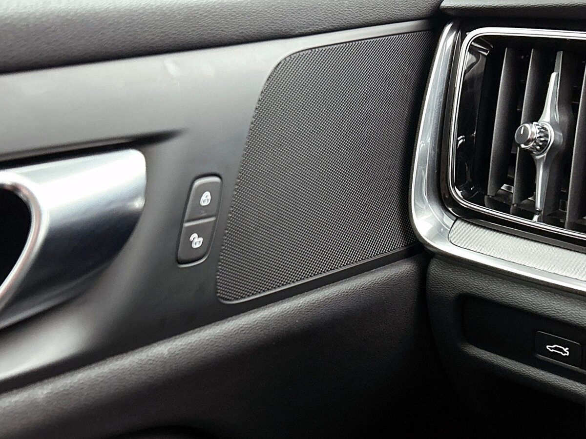 48291005 volvo v60 2 0 t6 bright leder trekhaak climate pack pilot assist 68