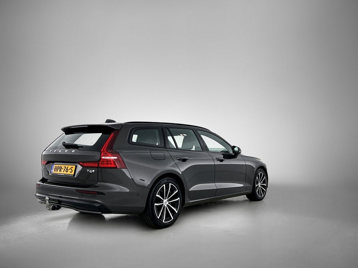 47464303 volvo v60 t6 awd recharge plus dark trekhaak 4 02