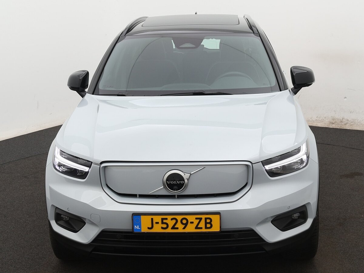 37437910 volvo xc40 recharge p8 awd rdes 1aaad2