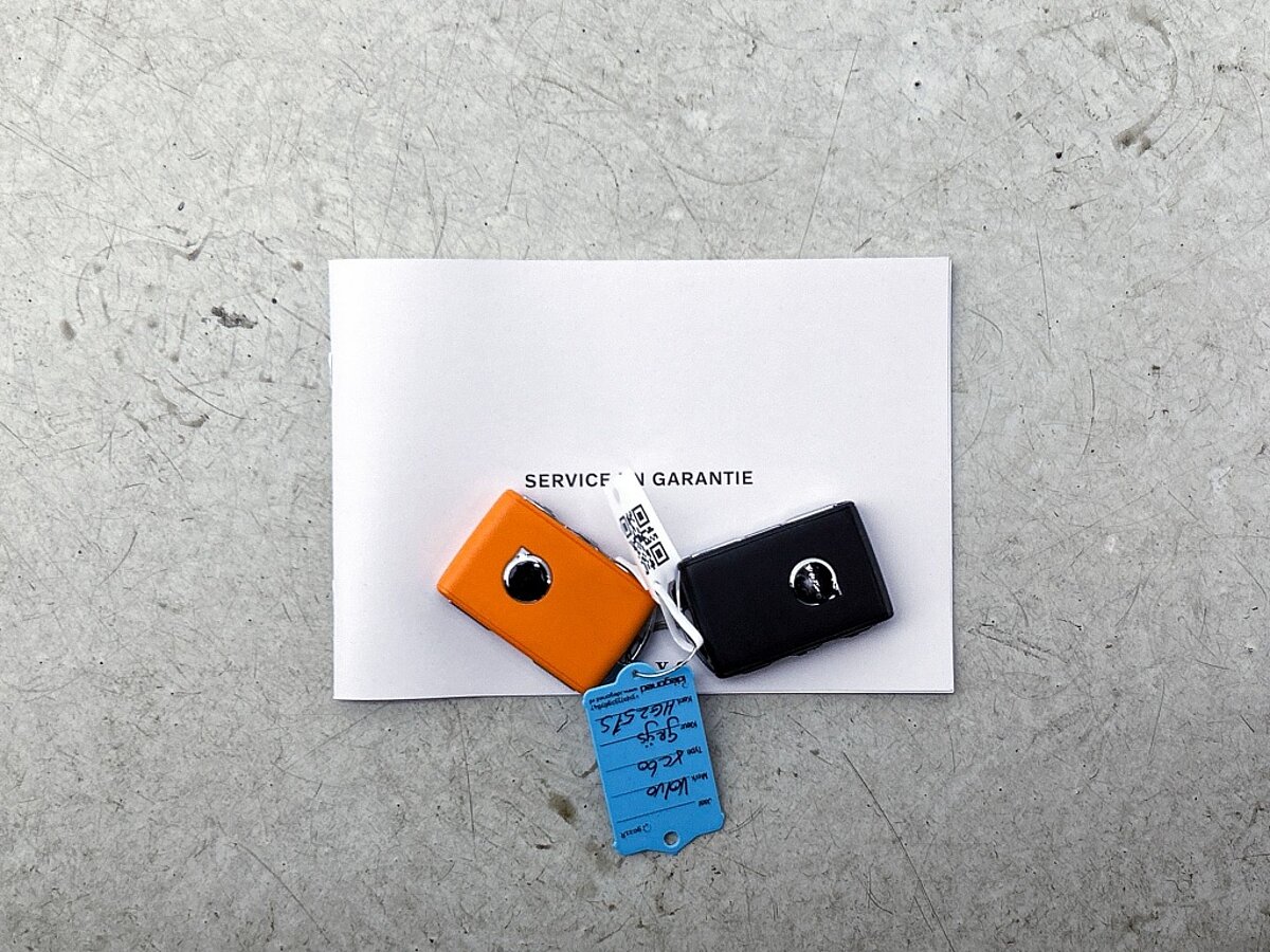 49717398 volvo xc60 2 0 t6 awd plus dark trekhaak 360a camera panoramadak 85