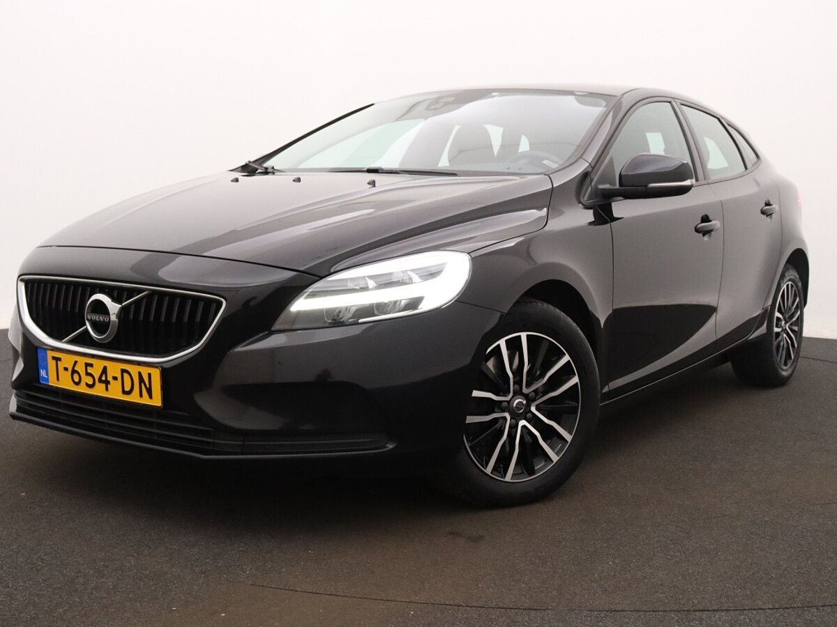 34254963 volvo v40 1 5 t2 polar 88