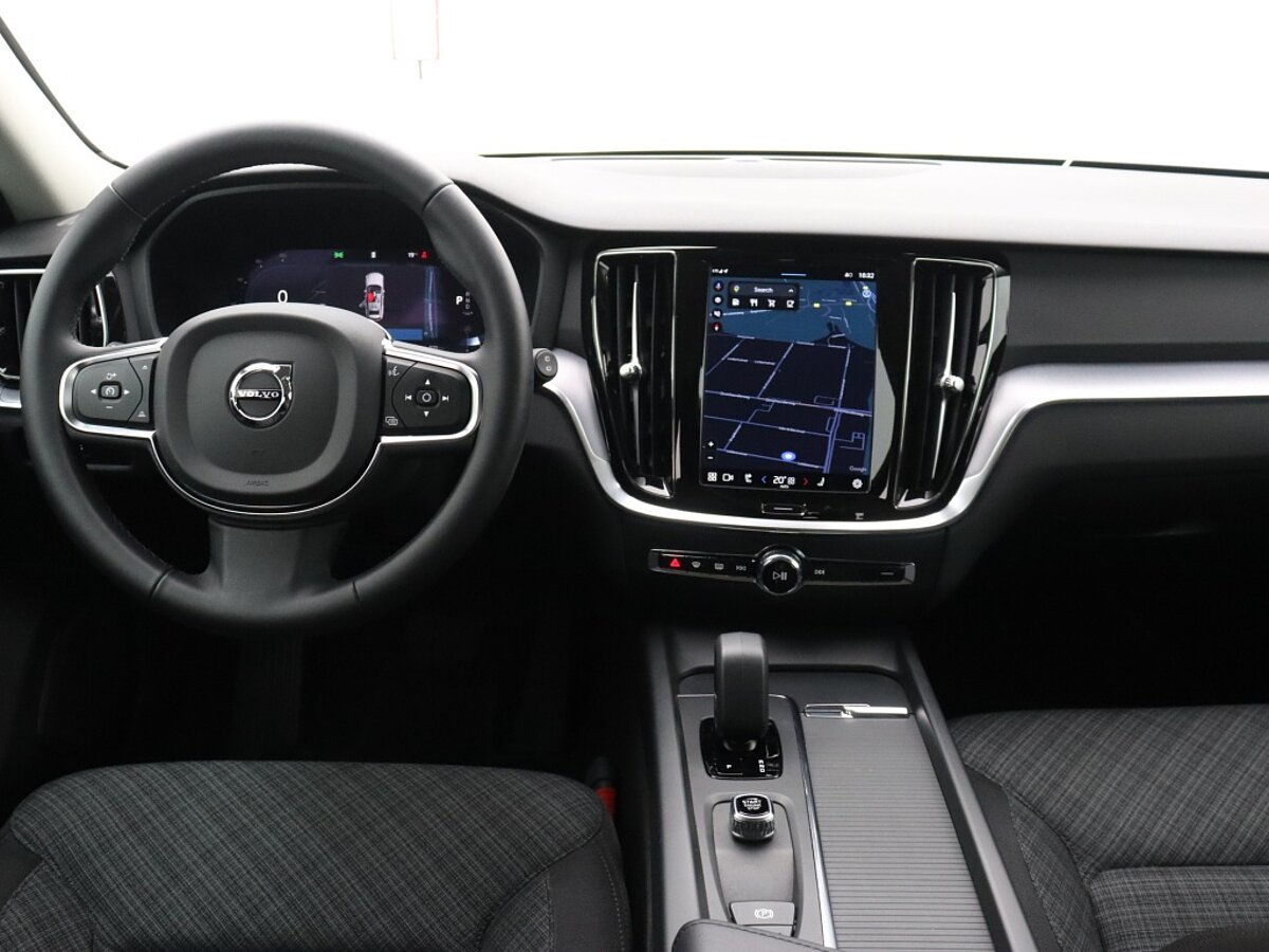 43976401 volvo v60 2 0 b3 essential edition driver assist climate pack trekha 5