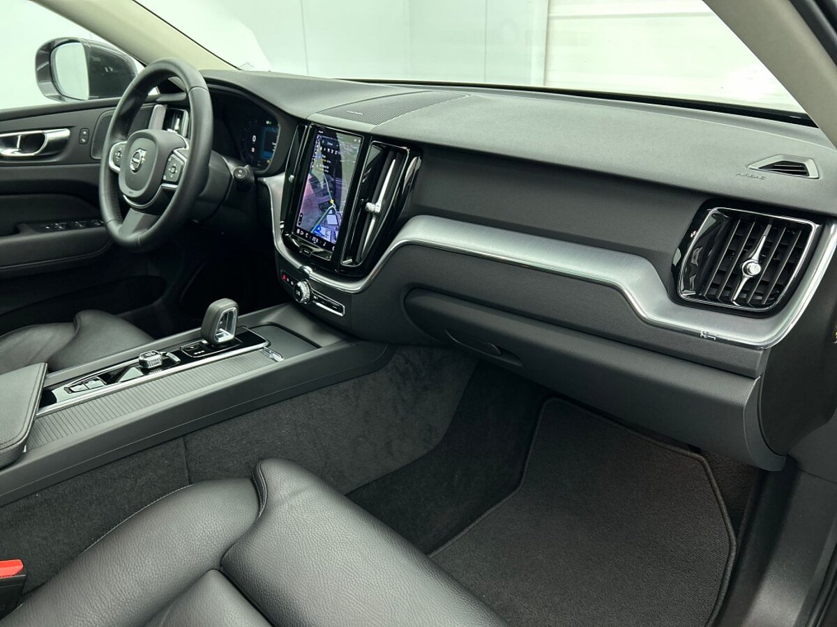 48575818 volvo xc60 2 0 t6 plug in hybrid awd inscription expression aeb22a