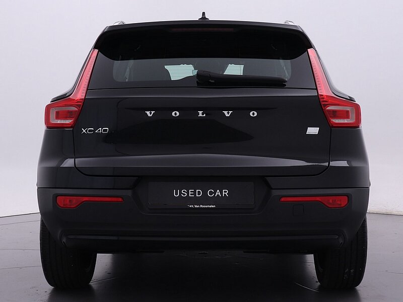 34459906 volvo xc40 1 5 t5 recharge r design 6 13