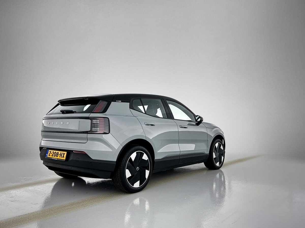 45377579 volvo ex30 extended plus 69 kwh 5 02