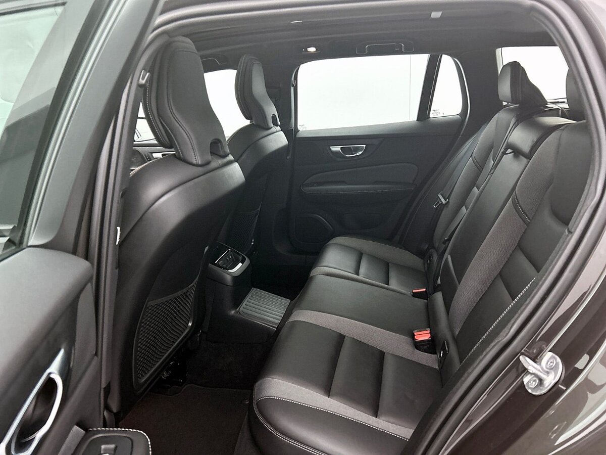45497789 volvo v60 2 0 t6 awd plus dark 360a camera panoramadak harman kardon 04