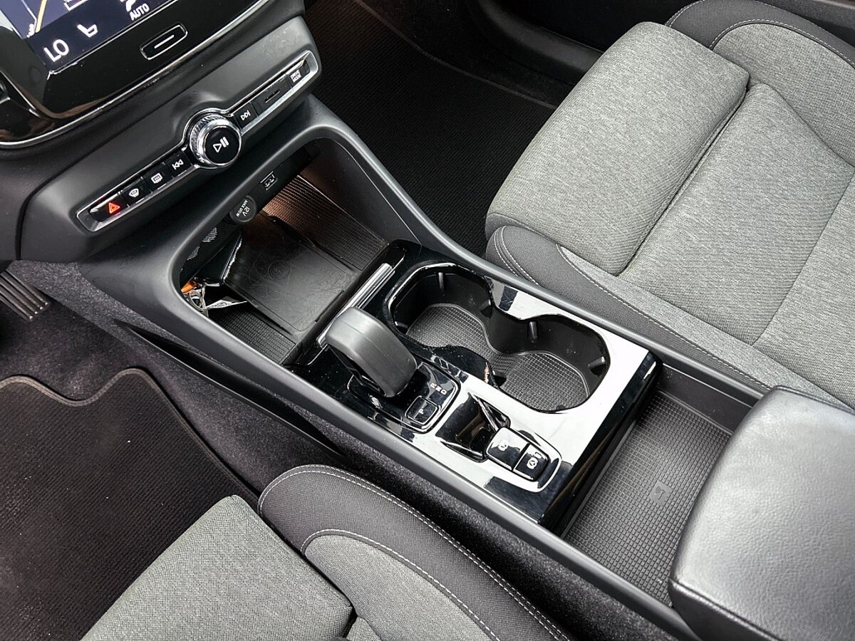 45931216 volvo xc40 1 5 t5 plus dark 9 01