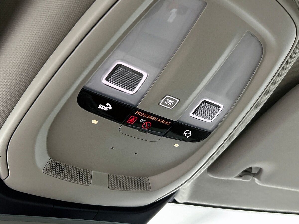 47390118 volvo v60 2 0 t6 awd plus dark trekhaak harman kardon 360 graden cam 01