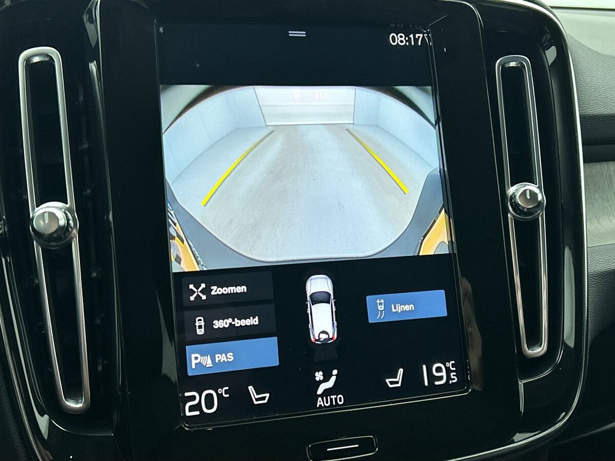 47570518 volvo xc40 1 5 t4 inscription h k getint glas pilot assist leder 82