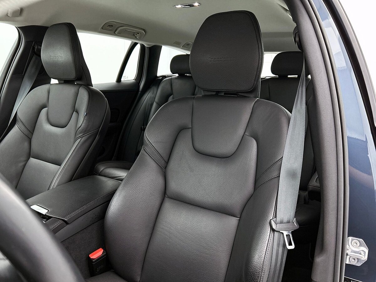 49484400 volvo v60 2 0 t6 inscription camera pilot assist blis 01