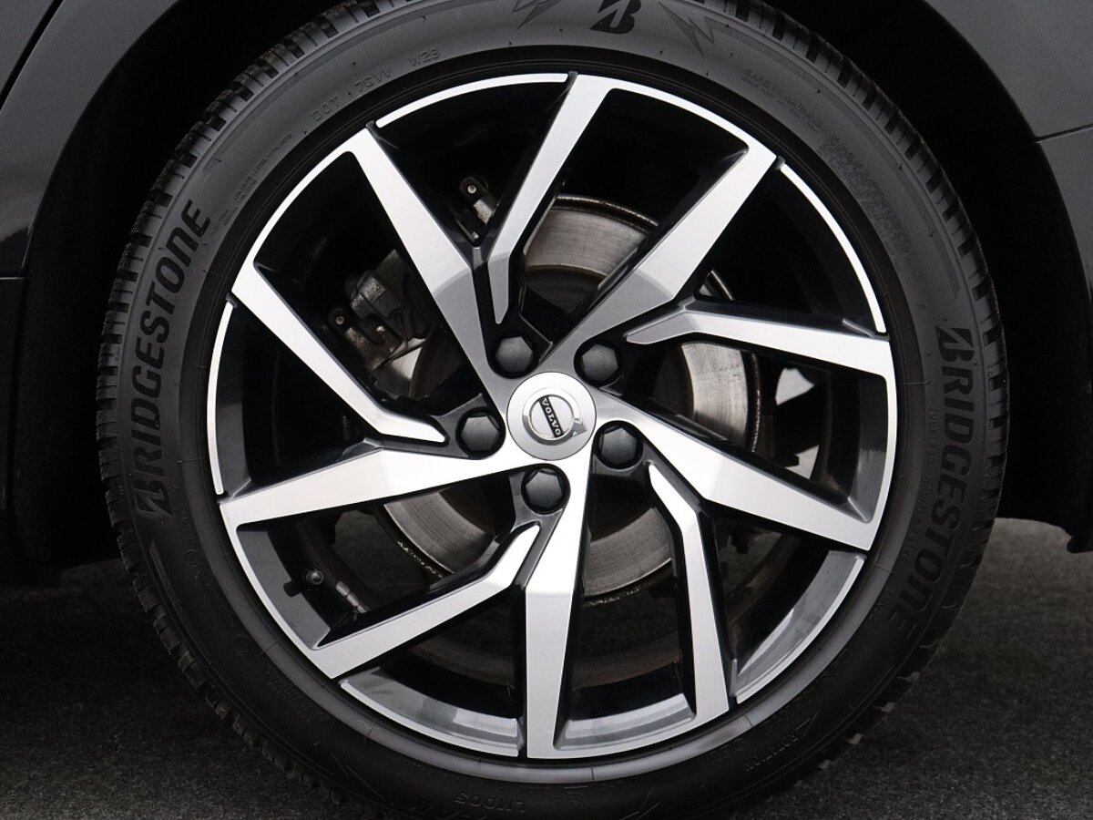 38427279 volvo v60 2 0 t4 momentum pro climate pack 77