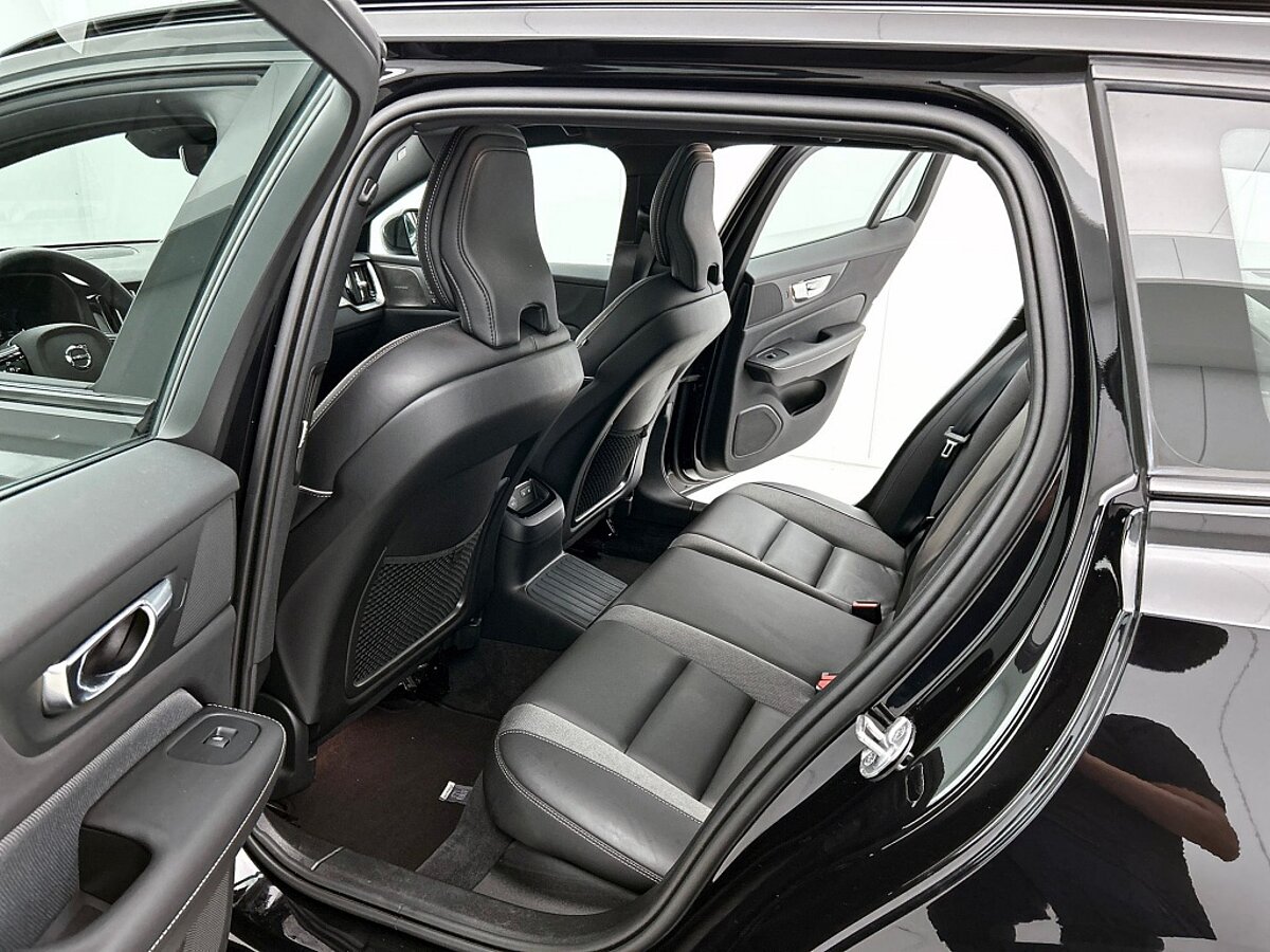 46919098 volvo v60 2 0 t6 plus dark trekhaak d72d1d